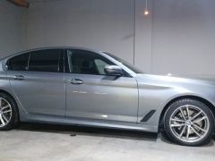 Photo of the vehicle BMW 5 Series