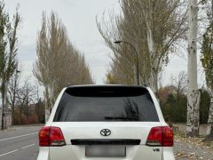 Сүрөт унаа Toyota Land Cruiser