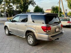 Фото авто Toyota Sequoia