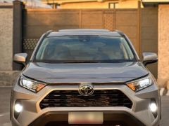 Сүрөт унаа Toyota RAV4