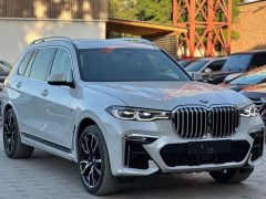 Фото авто BMW X7