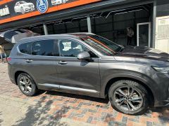 Photo of the vehicle Hyundai Santa Fe