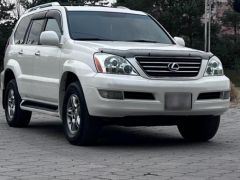 Photo of the vehicle Lexus GX