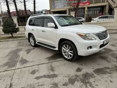 Photo of the vehicle Lexus LX