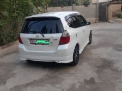 Photo of the vehicle Honda Fit