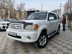 Сүрөт унаа Toyota Sequoia