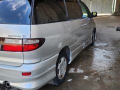 Фото авто Toyota Estima