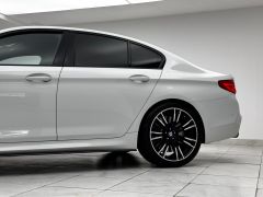 Фото авто BMW M5