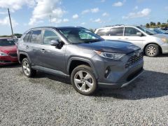 Photo of the vehicle Toyota RAV4