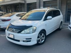 Сүрөт унаа Toyota Avensis Verso