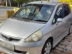 Фото авто Honda Fit