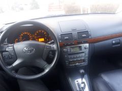 Фото авто Toyota Avensis