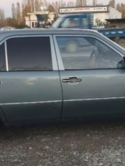 Photo of the vehicle Mercedes-Benz W124