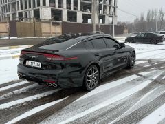 Photo of the vehicle Kia Stinger