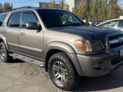 Сүрөт унаа Toyota Sequoia