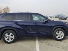 Photo of the vehicle Toyota Highlander