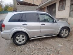 Сүрөт унаа Toyota RAV4