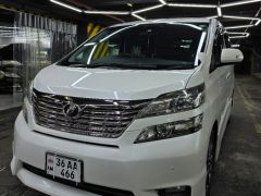 Фото авто Toyota Alphard