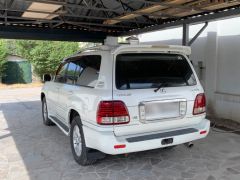 Photo of the vehicle Lexus LX