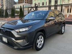 Сүрөт унаа Toyota RAV4