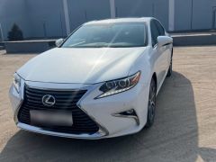 Photo of the vehicle Lexus ES