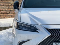 Сүрөт унаа Lexus ES