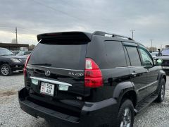 Photo of the vehicle Lexus GX