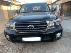 Photo of the vehicle Toyota Land Cruiser