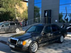 Сүрөт унаа Mercedes-Benz W124