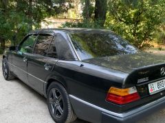 Photo of the vehicle Mercedes-Benz W124