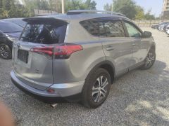 Сүрөт унаа Toyota RAV4