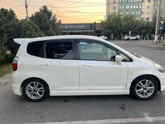 Фото авто Honda Fit