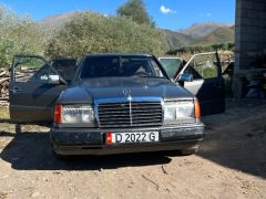 Сүрөт унаа Mercedes-Benz W124