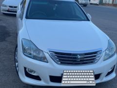 Сүрөт унаа Toyota Crown