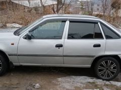 Сүрөт унаа Daewoo Nexia