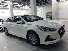 Photo of the vehicle Hyundai Sonata