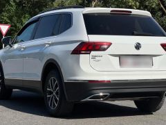 Фото авто Volkswagen Tiguan