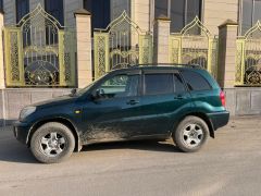 Сүрөт унаа Toyota RAV4