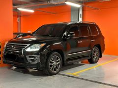 Photo of the vehicle Lexus LX