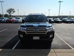 Photo of the vehicle Toyota Land Cruiser