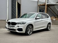 Photo of the vehicle BMW X5