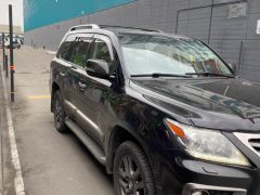 Photo of the vehicle Lexus LX