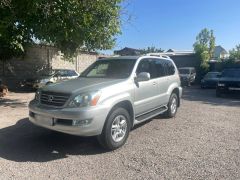 Photo of the vehicle Lexus GX