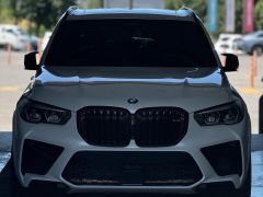 Photo of the vehicle BMW X5