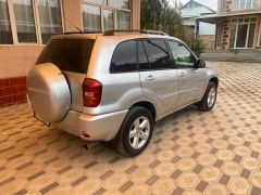 Сүрөт унаа Toyota RAV4