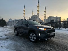 Сүрөт унаа Toyota RAV4