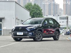 Сүрөт унаа Toyota RAV4