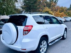 Сүрөт унаа Toyota RAV4