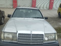 Фото авто Mercedes-Benz W124