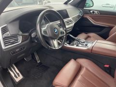 Photo of the vehicle BMW X5